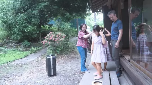 T28-629 Sunburn niece and sisters who returned to the countryside Kudo Lara Yoshi